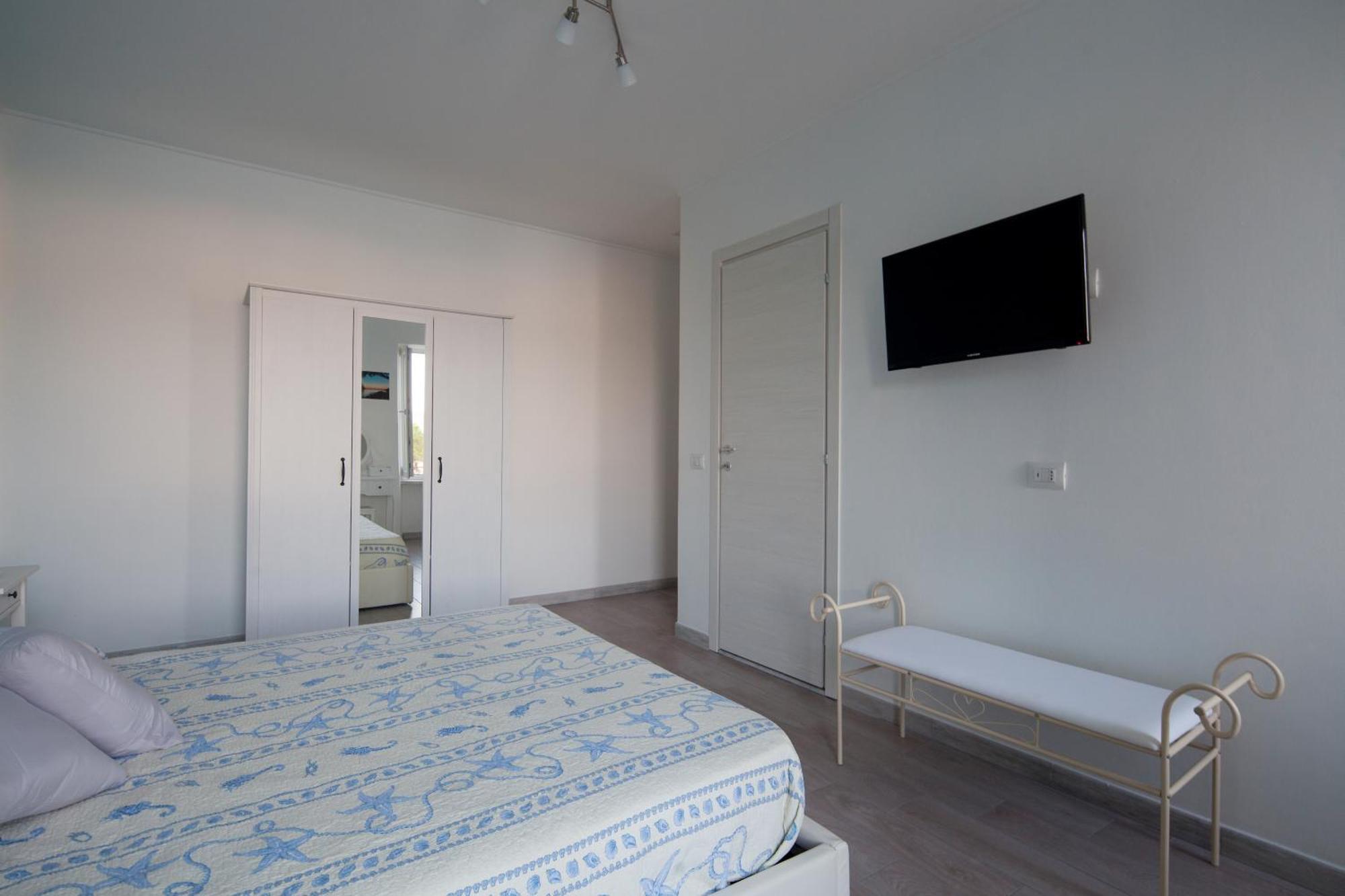 Fezzano / Portovenere Stilish Double Rooms With Sea View, Balcony Or Small Courtyard Exterior foto