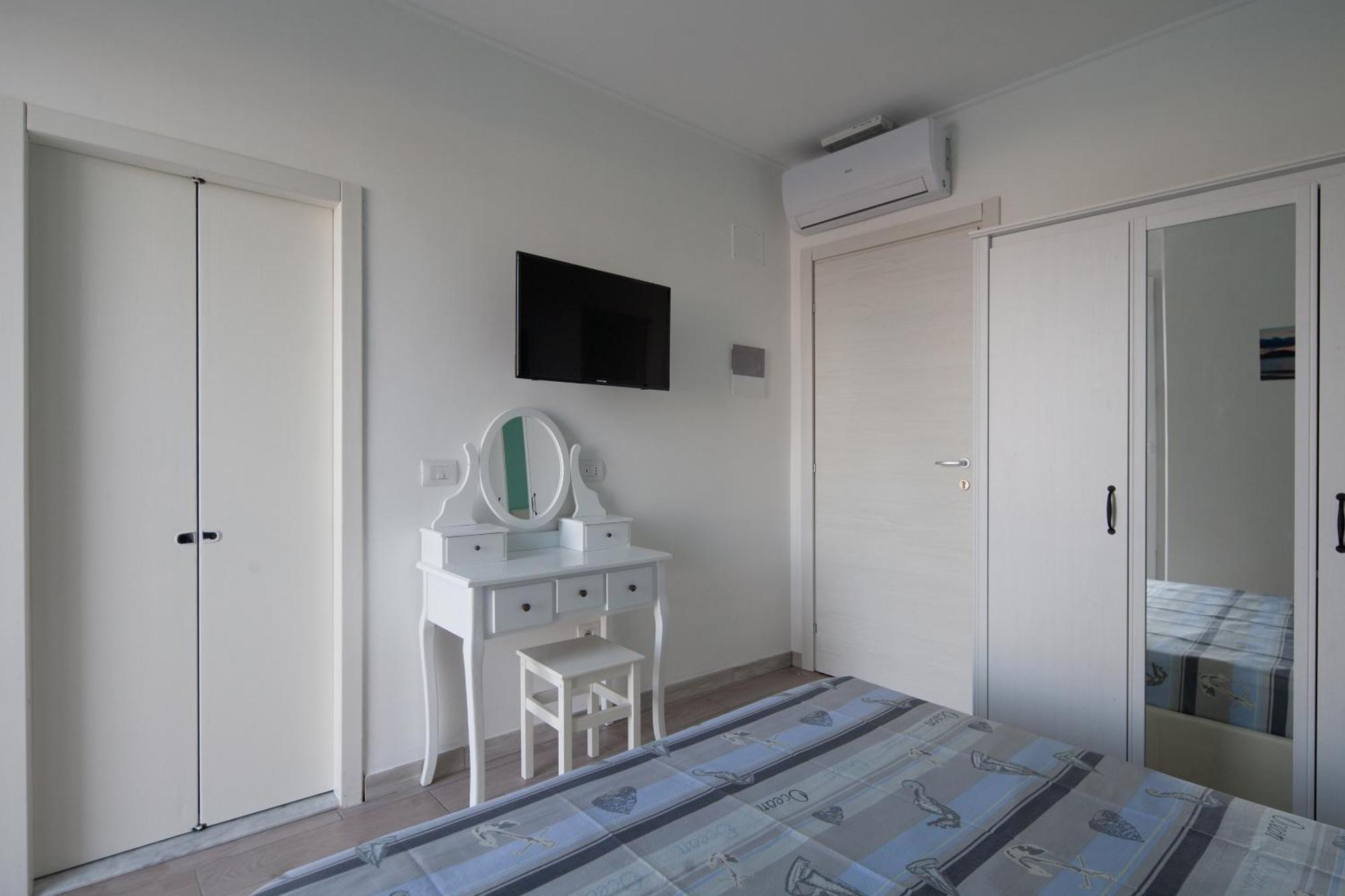 Fezzano / Portovenere Stilish Double Rooms With Sea View, Balcony Or Small Courtyard Exterior foto