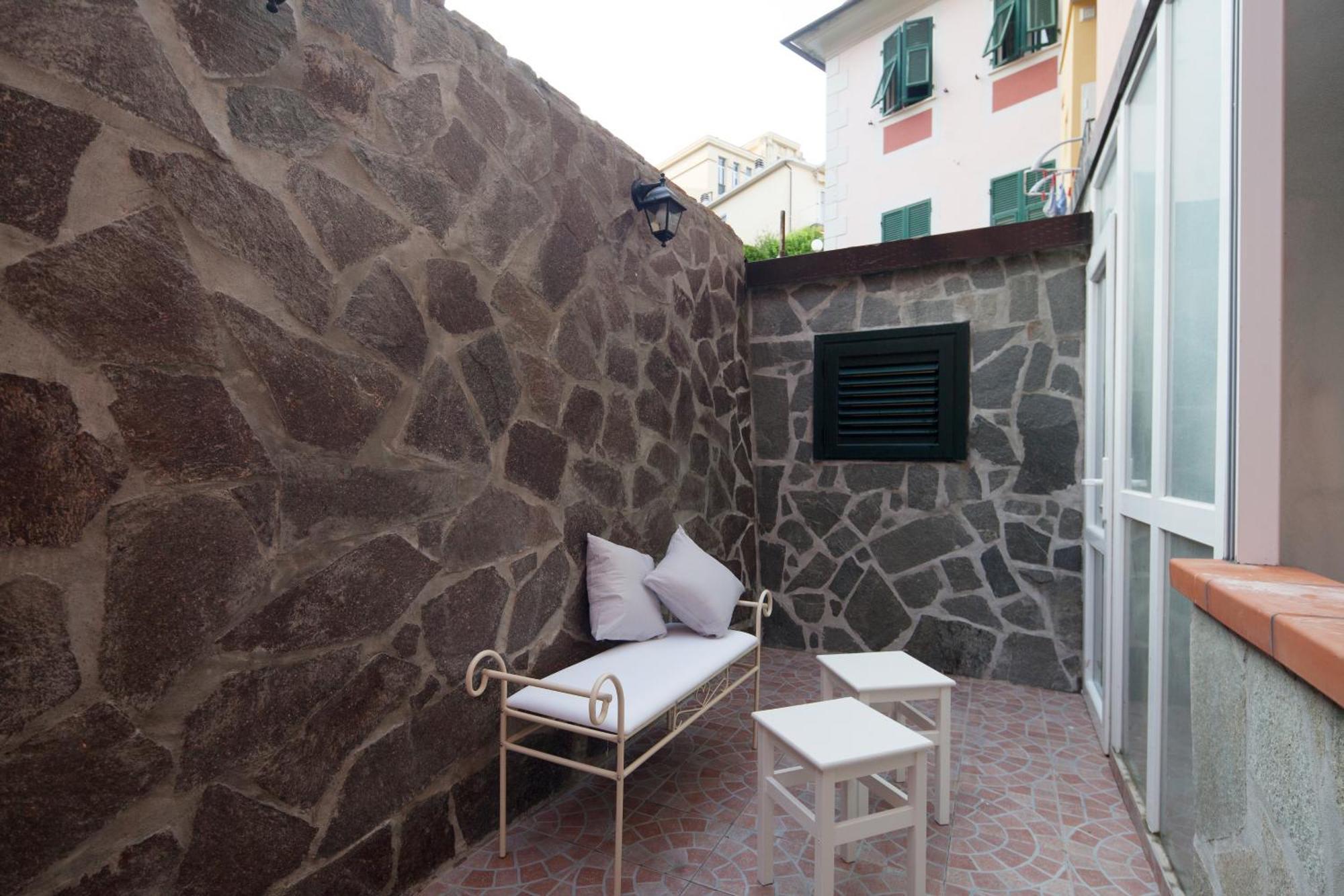 Fezzano / Portovenere Stilish Double Rooms With Sea View, Balcony Or Small Courtyard Exterior foto